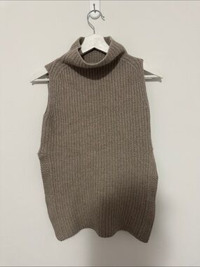 Wilfred Sleeveless Ribbed Turtleneck Vest - Taupe Brown